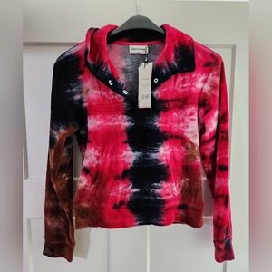 Juicy Couture half placket velour top. Size xs.  Nwt